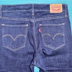 Levis 314 medium Indigo straight leg 28 regular